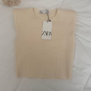 ZARA KNIT TOP WITH SHOULDERS PADS